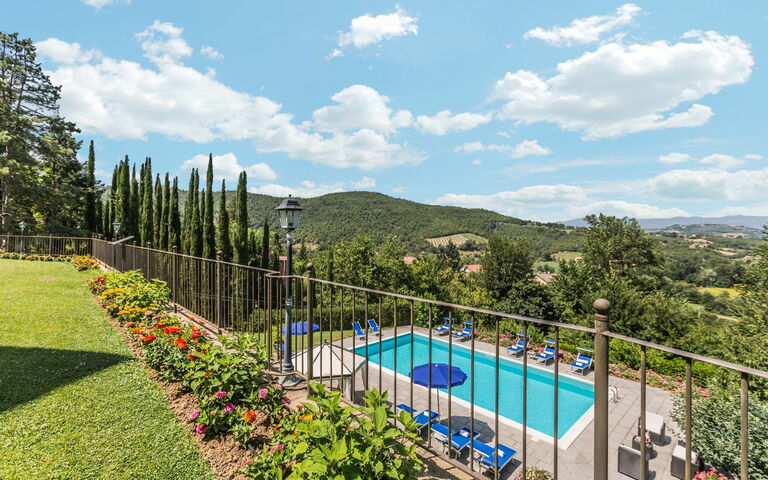 Palazzo Rosadi: Have, pool