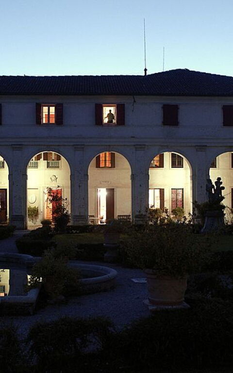 Ca' Marcello: Udendørs