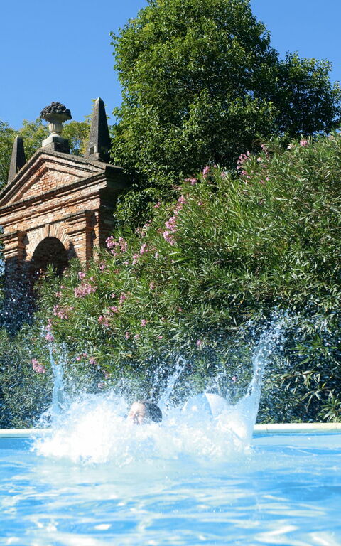 Ca' Marcello: pool, Udendørs