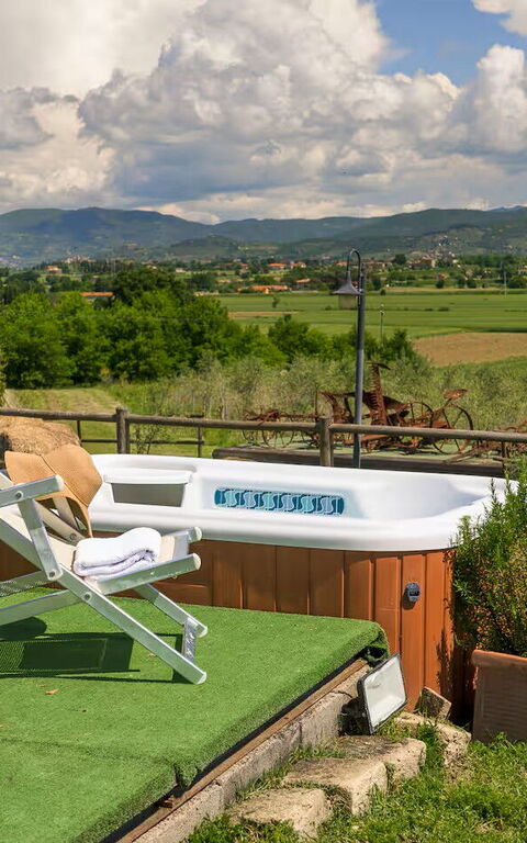 Villa Giare: Have, pool, Udendørs