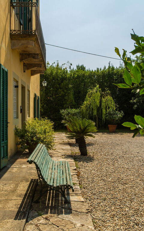 Villa Pedone: Have, Udendørs, Udvendige