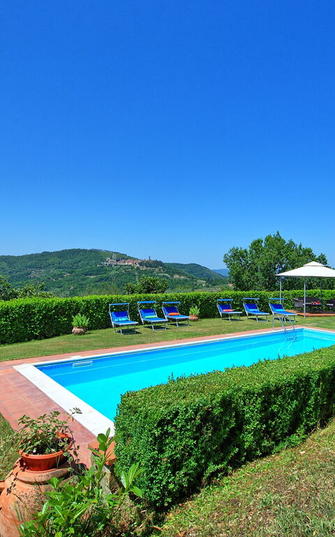 Villa Crispinino: Have, pool, Visninger
