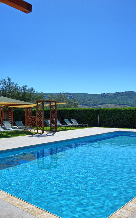 Cerretalta: pool, Sommer, Visninger