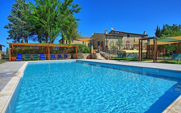 Cerretalta: pool, Sommer