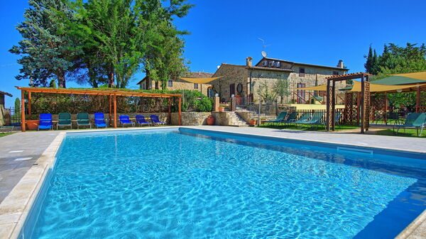 Cerretalta: pool, Sommer