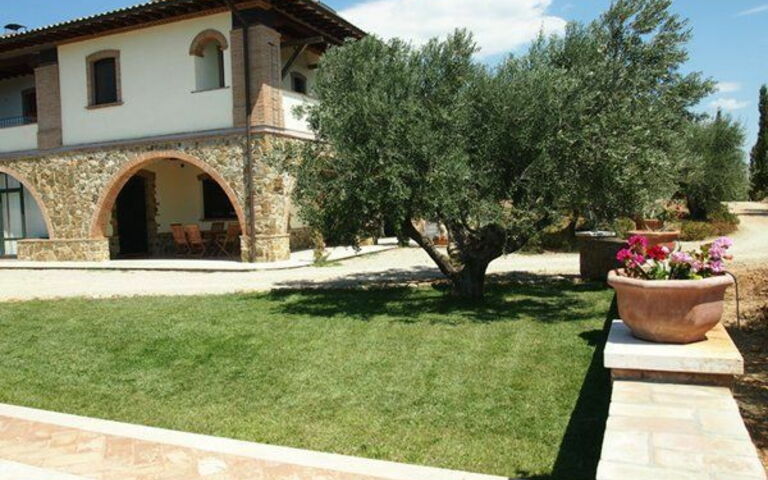 Villa Giulia Follonica: Udendørs, Udvendige