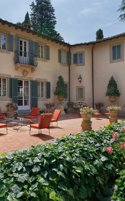 Villa De Ranieri: Have, Udvendige