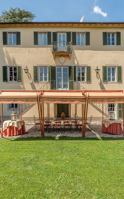 Villa De Ranieri: Udendørs, Udvendige