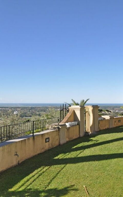 Villa Camaiore: Have, Visninger