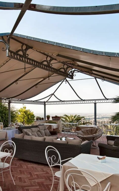 Villa Camaiore: Altan / terrasse / gårdhave