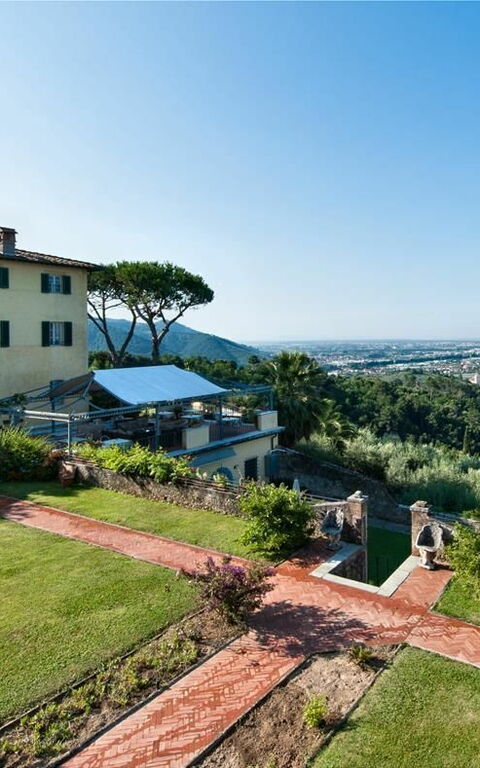 Villa Camaiore: Have, Udvendige