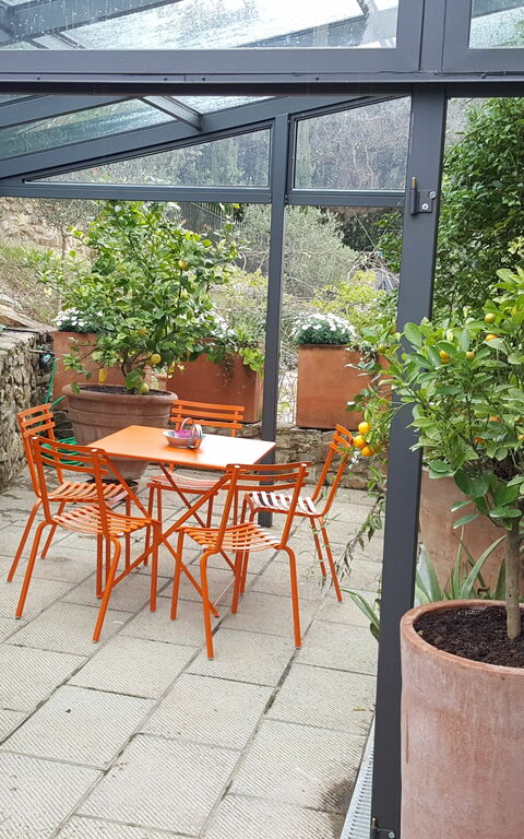 Villa Nova: Udendørs, Udvendige