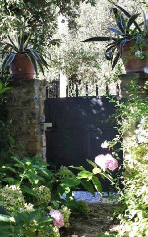 Villa Nova: Udendørs, Udvendige