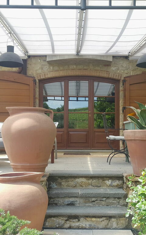 Villa Nova: Udendørs, Udvendige