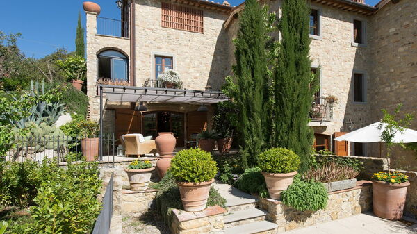 Villa Nova: Udendørs, Udvendige