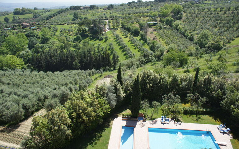 La Valle: Have, pool, Visninger