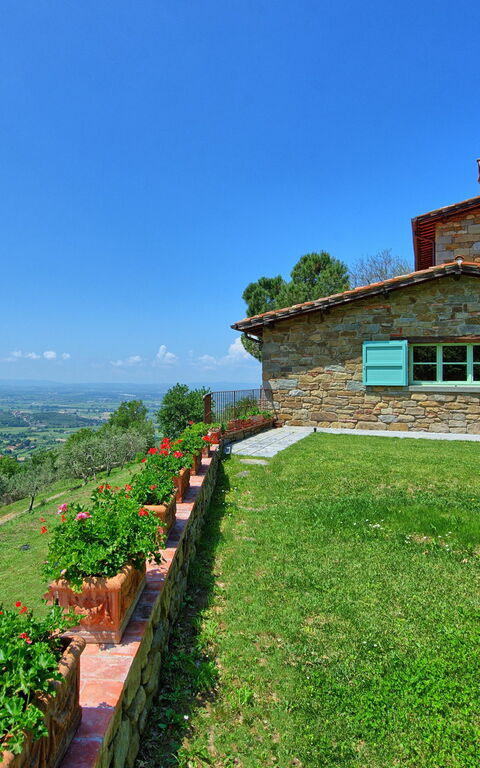 Villa Noceta: Have, Udendørs