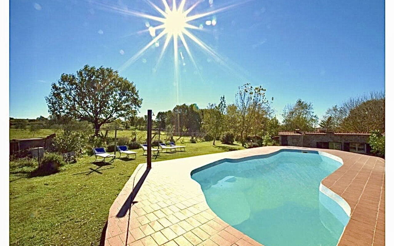 Funghi 2: Have, pool, Udendørs, Udvendige