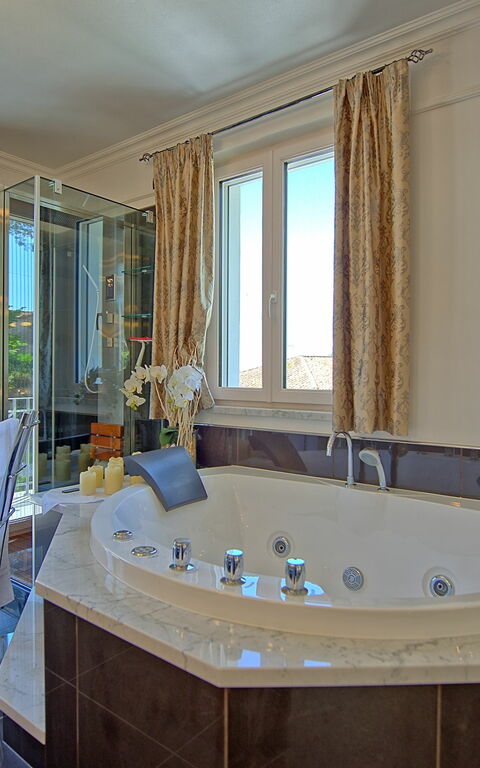 Villa Raffaela: Badeværelse