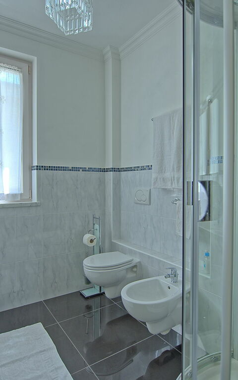 Villa Raffaela: Badeværelse