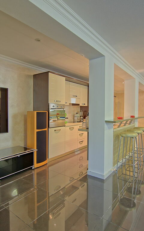 Villa Raffaela: Køkken, Stue