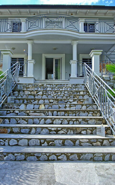 Villa Raffaela: Udendørs