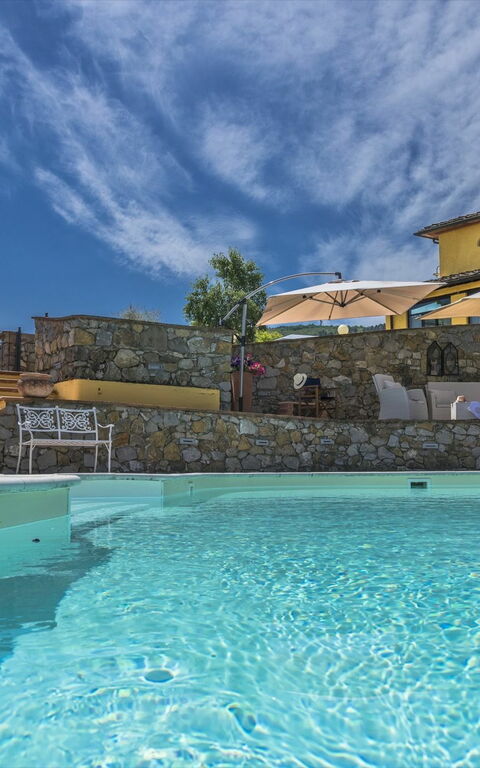 Villa Casalguidi: pool, Sommer, Udendørs, Visninger