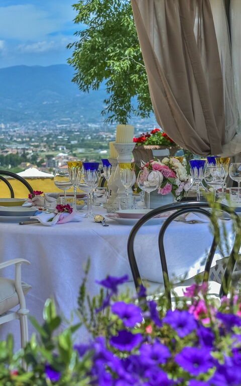 Villa Casalguidi: Altan / terrasse / gårdhave, Have, Udendørs