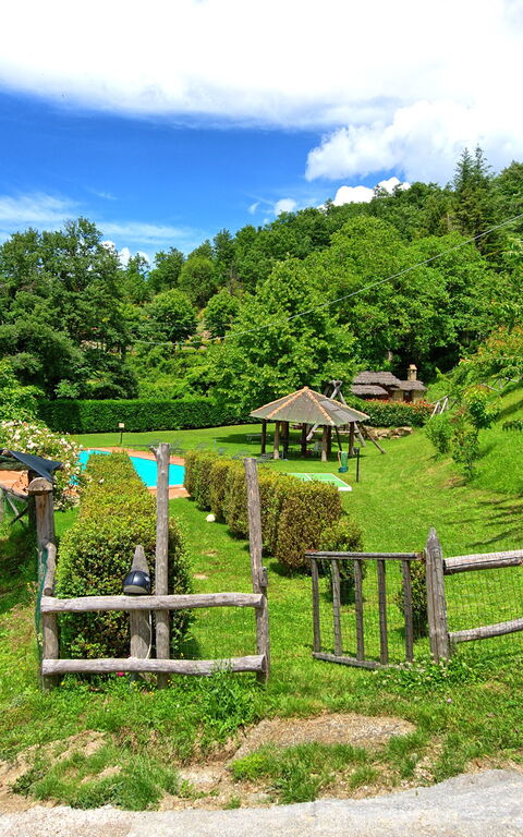 Villa Margherita Due: Have, Udendørs