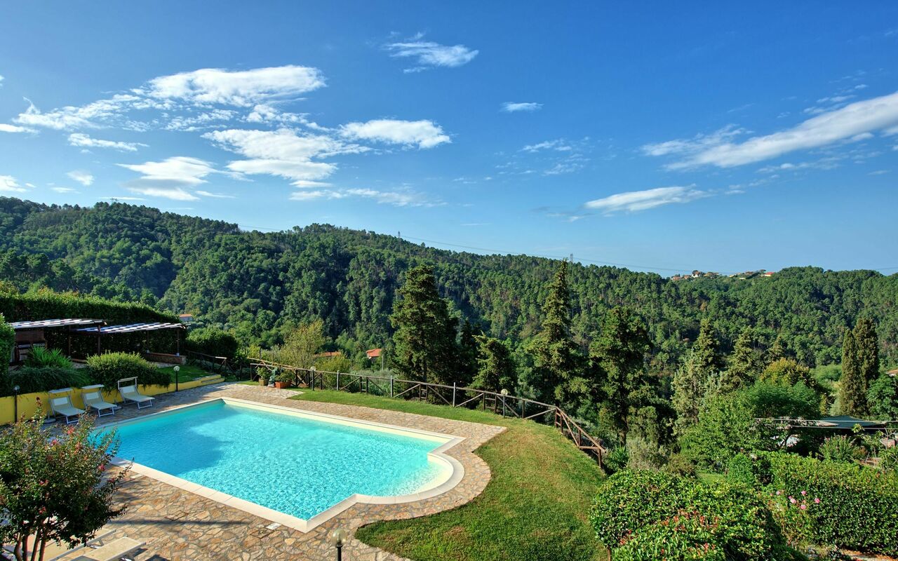 Il Gualdo: pool, Visninger