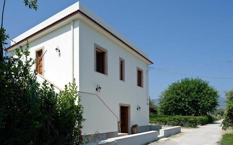 Cicero: Have, Udvendige