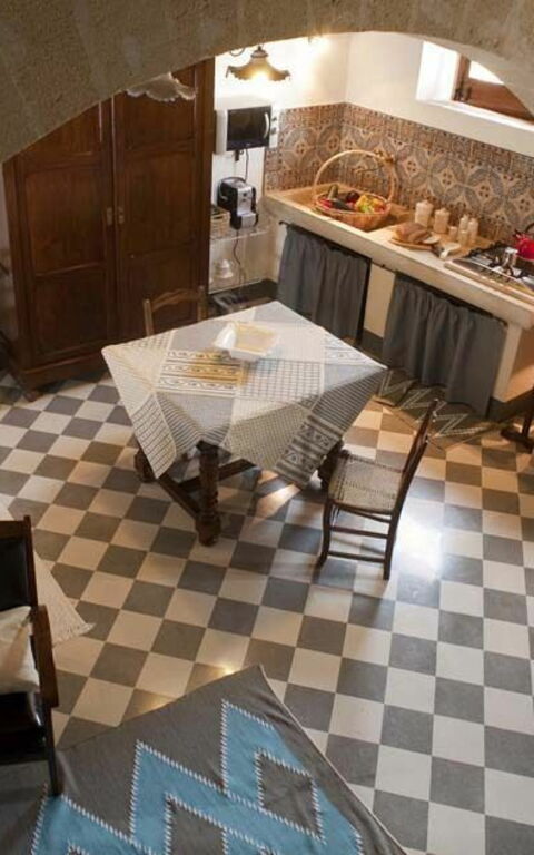 Baglio Maranzano - Titi: Frokostlokale, Køkken, Stue