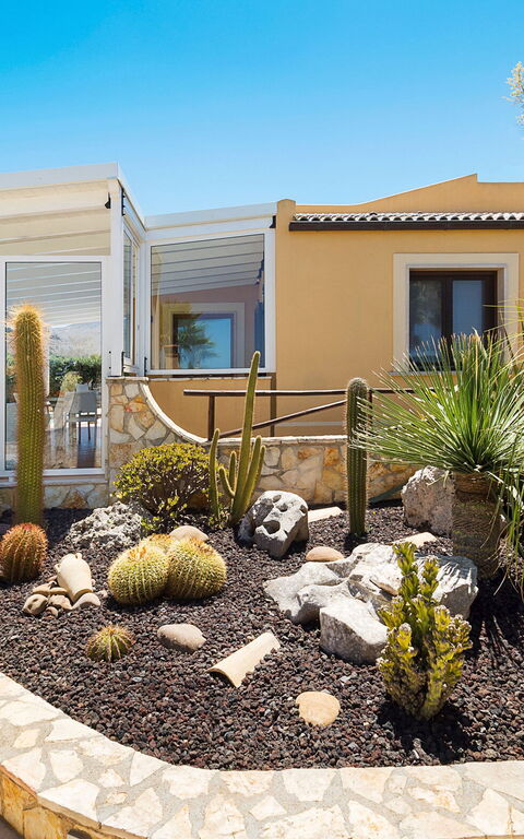 Afrodite: Have, Udvendige