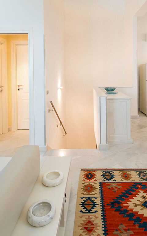 Afrodite: Andet værelse