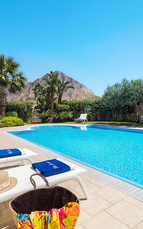 Afrodite: pool, Sommer, Udendørs