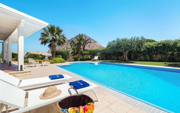 Afrodite: pool, Sommer, Udendørs