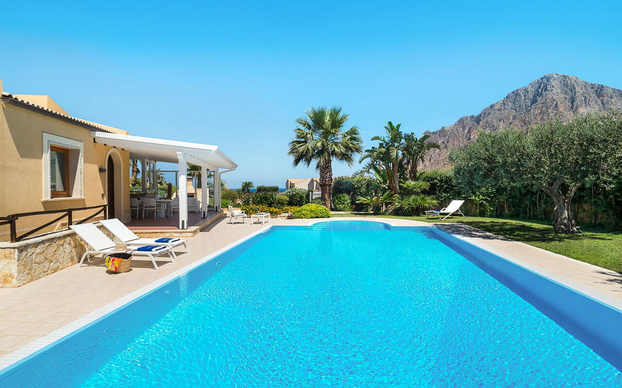 Afrodite: pool, Sommer, Udendørs