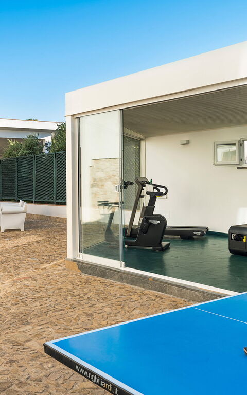 Villa Ager Costa: Udendørs, Udvendige