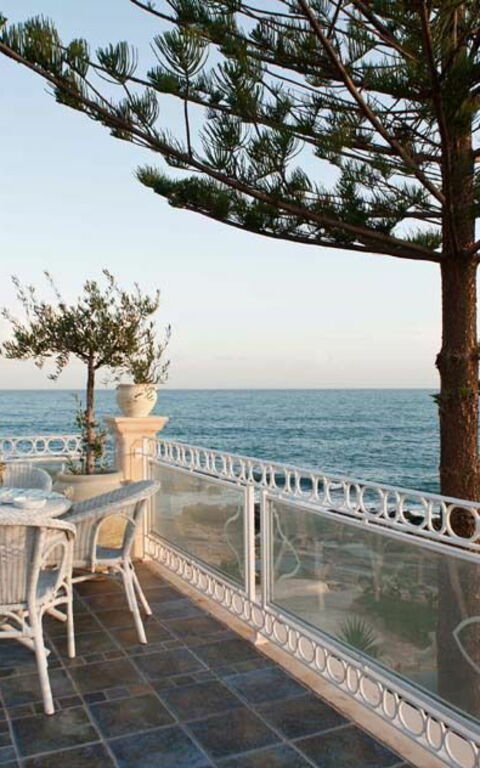 Villa Antares: Udendørs