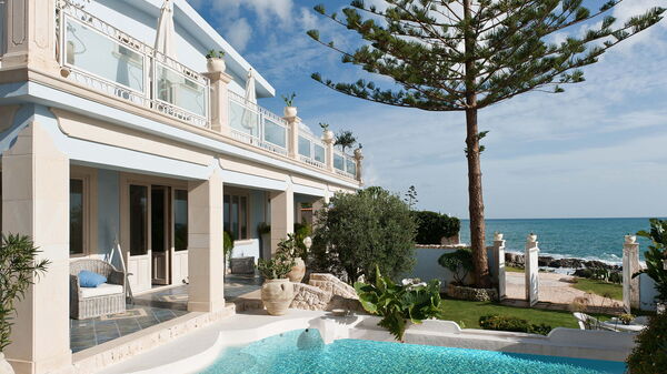 Villa Antares: Have, pool, Udendørs, Udvendige, Visninger