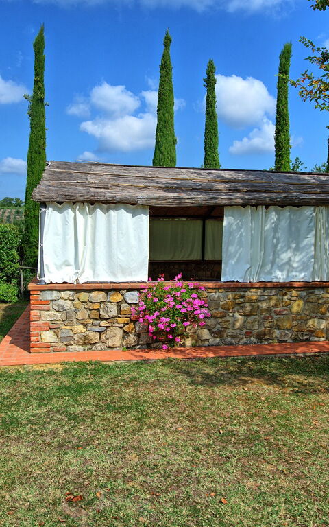 Villa Marika: Have, Udendørs