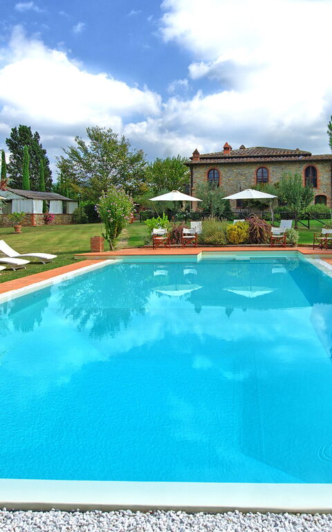 Villa Marika: pool, Sommer