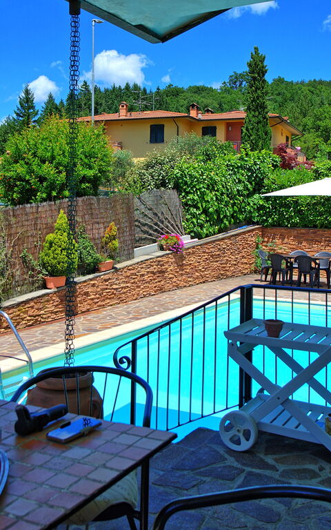 Villa Pratovecchio: Altan / terrasse / gårdhave, pool, Udendørs