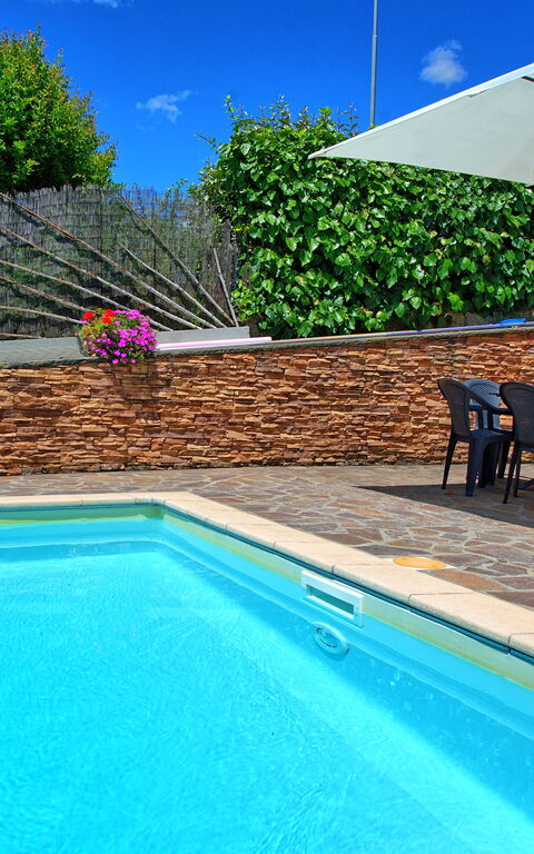 Villa Pratovecchio: Have, pool, Udendørs