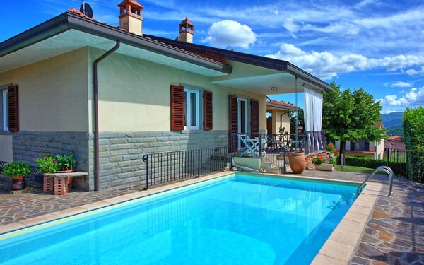 Villa Pratovecchio: pool, Udendørs, Udvendige