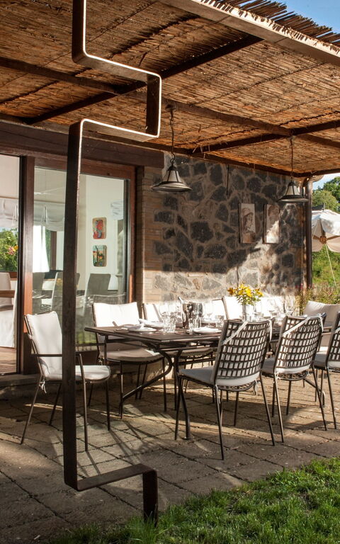 Casale Porano: Have, Udvendige