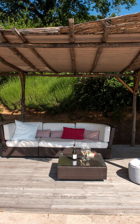 Casale Porano: Udvendige