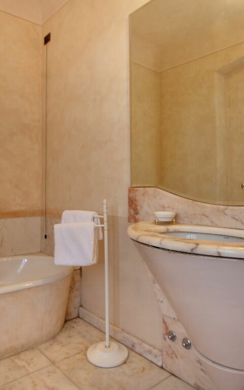 Villa Lucolena: Badeværelse