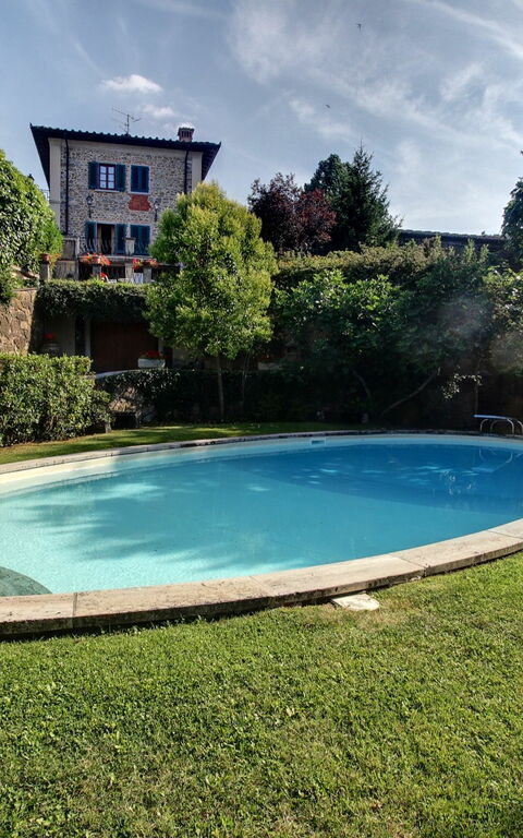 Villa Lucolena: pool
