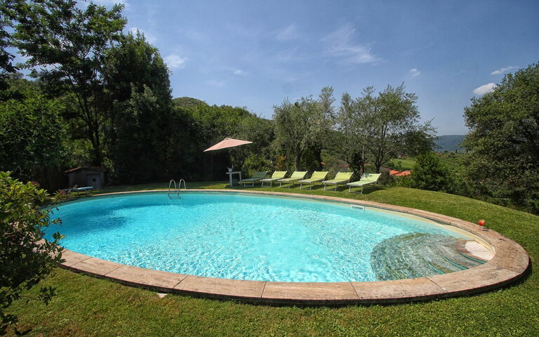 Villa Lucolena: pool
